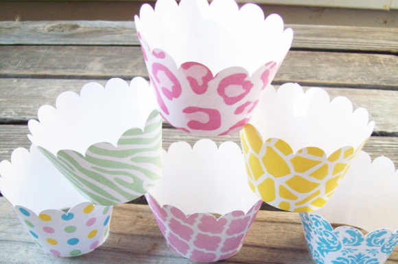 Download Plain and Scalloped Cupcake Wrapper - Cupcake Collection